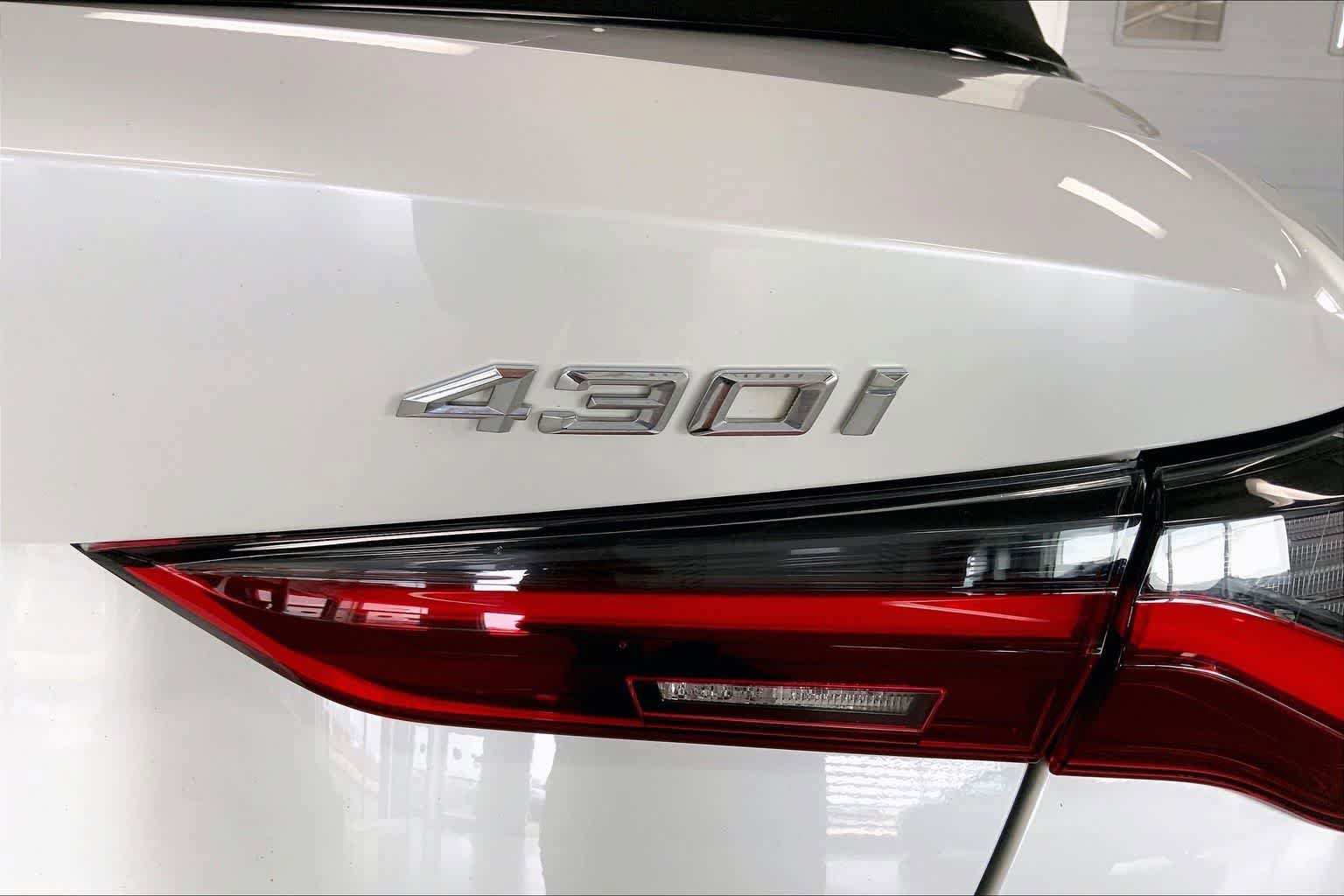 Used 2022 BMW 430i xDrive Convertible w/ M Sport Package AWD/4WD image 7