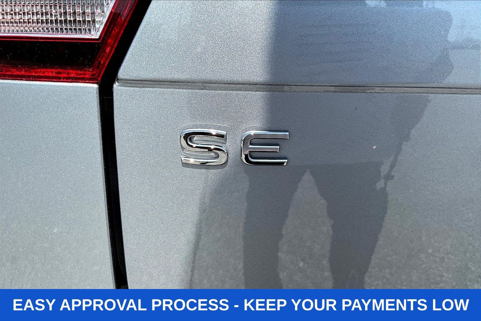 Used 2024 Volkswagen Tiguan SE image 30