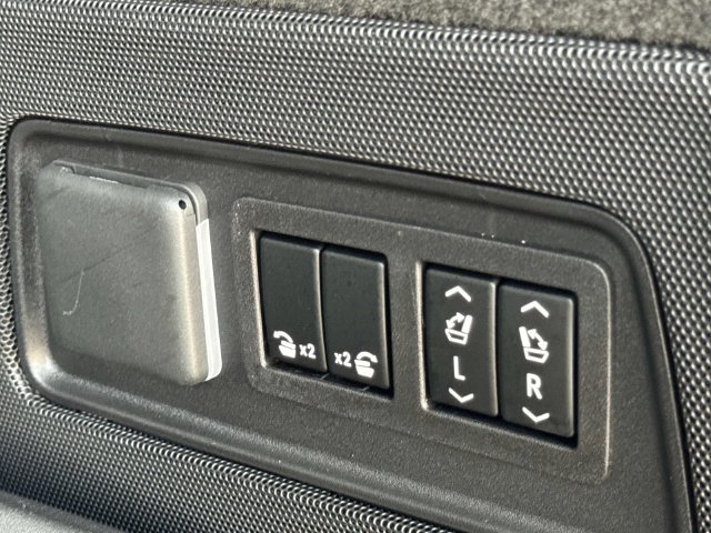 New 2026 Cadillac Escalade Platinum Sport w/ LPO, Floor Liner Package AWD/4WD image 6