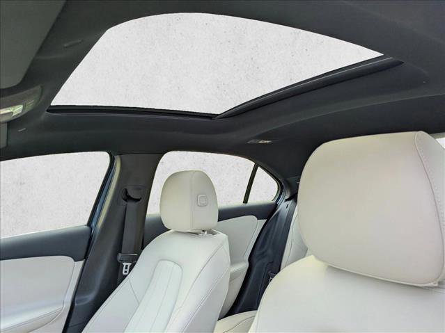 Used 2021 Mercedes-Benz A 220 image 15