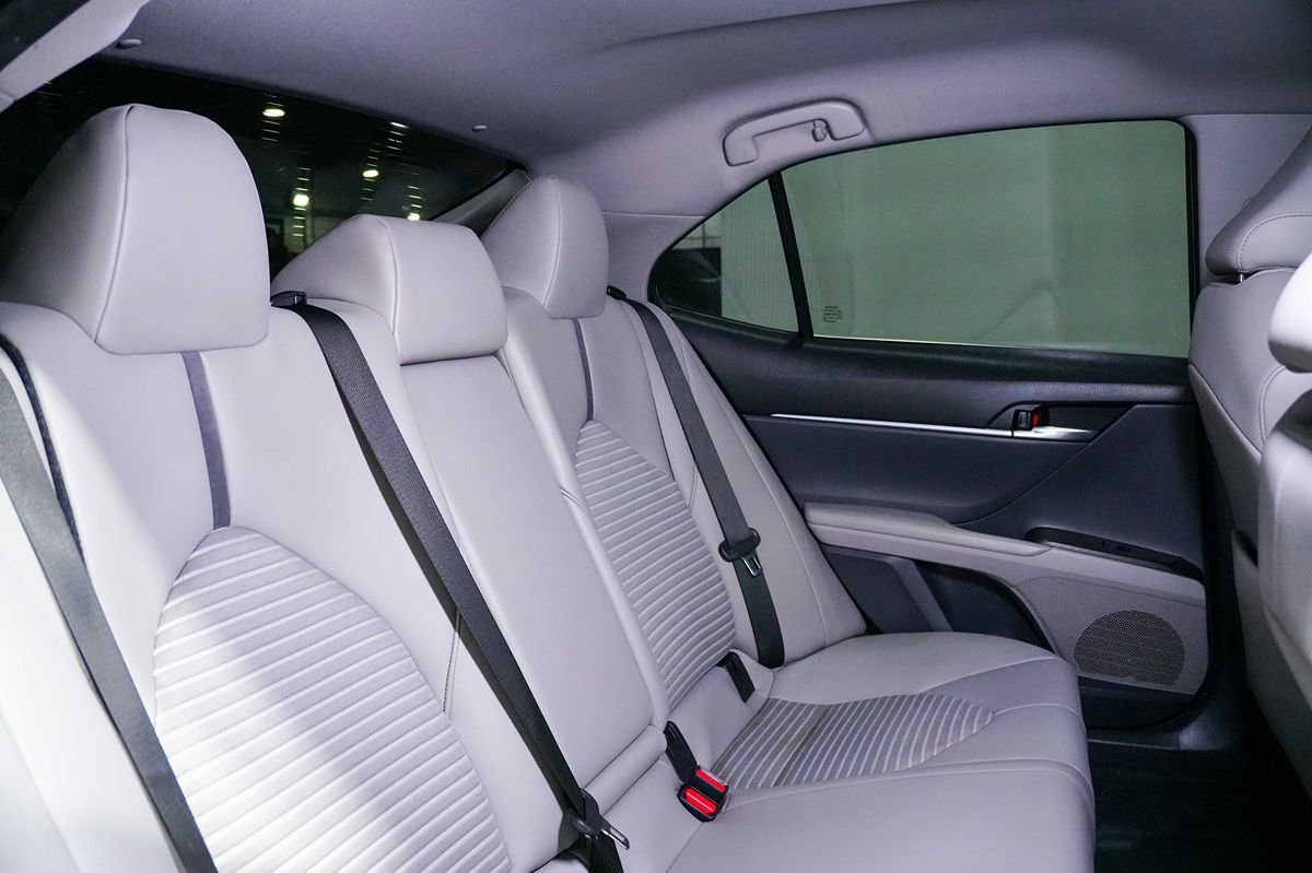 Used 2022 Toyota Camry SE FWD image 23