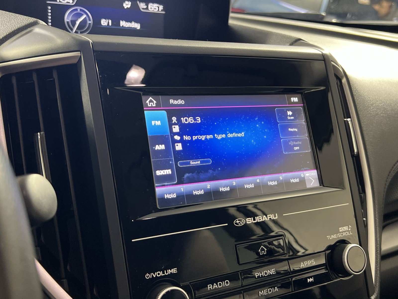 Used 2024 Subaru Forester Premium AWD/4WD image 19
