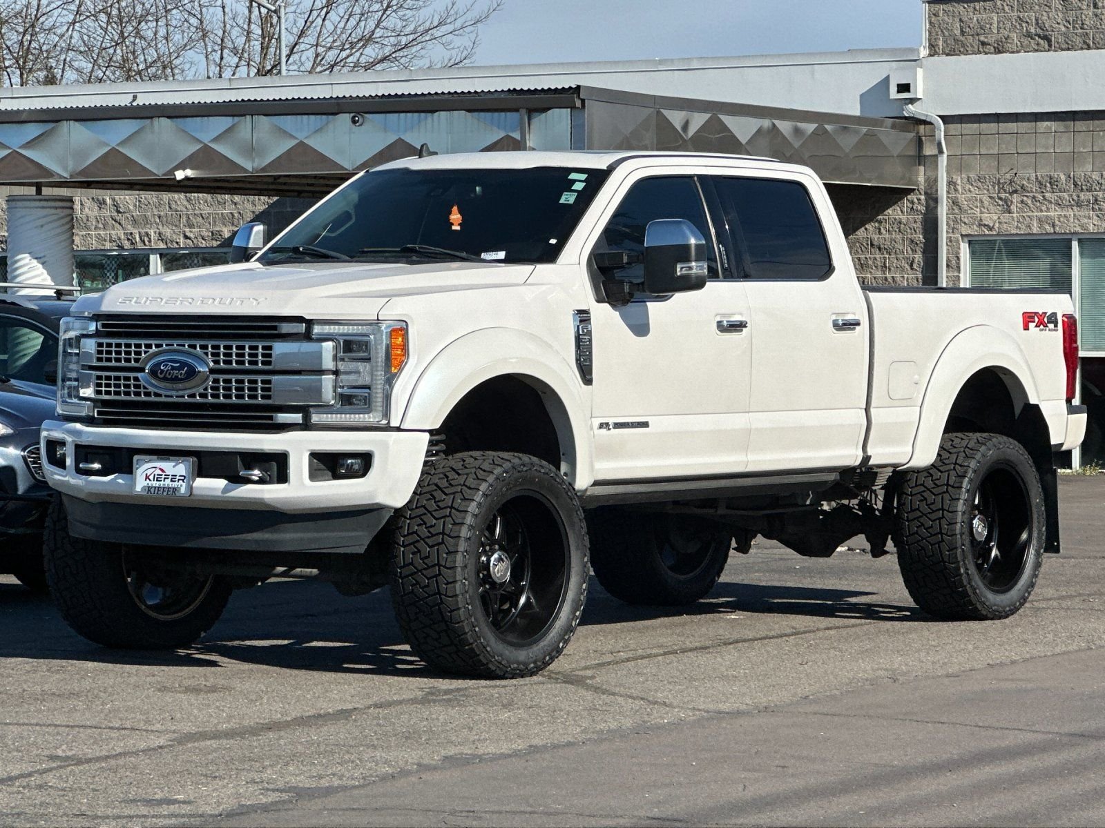 Used 2019 Ford F350 Platinum w/ Platinum Ultimate Package AWD/4WD image 8