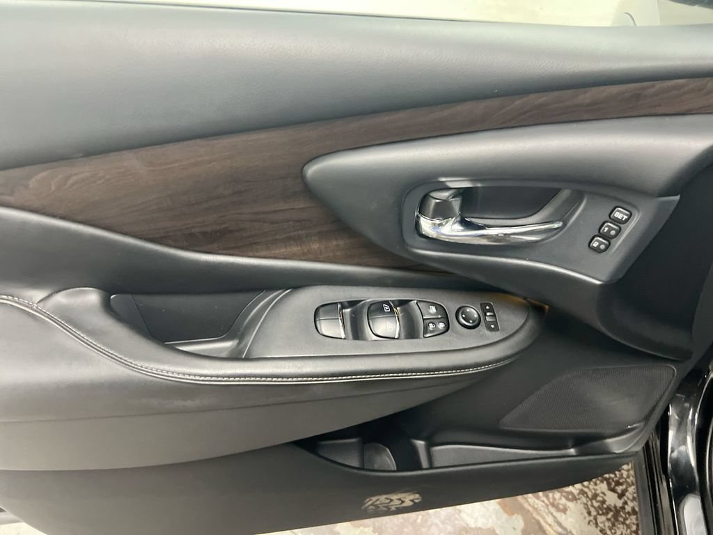 Used 2019 Nissan Murano Platinum FWD image 22