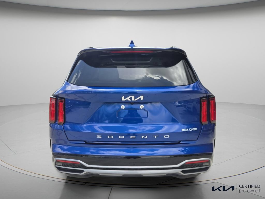 Certified 2022 Kia Sorento SX FWD image 6