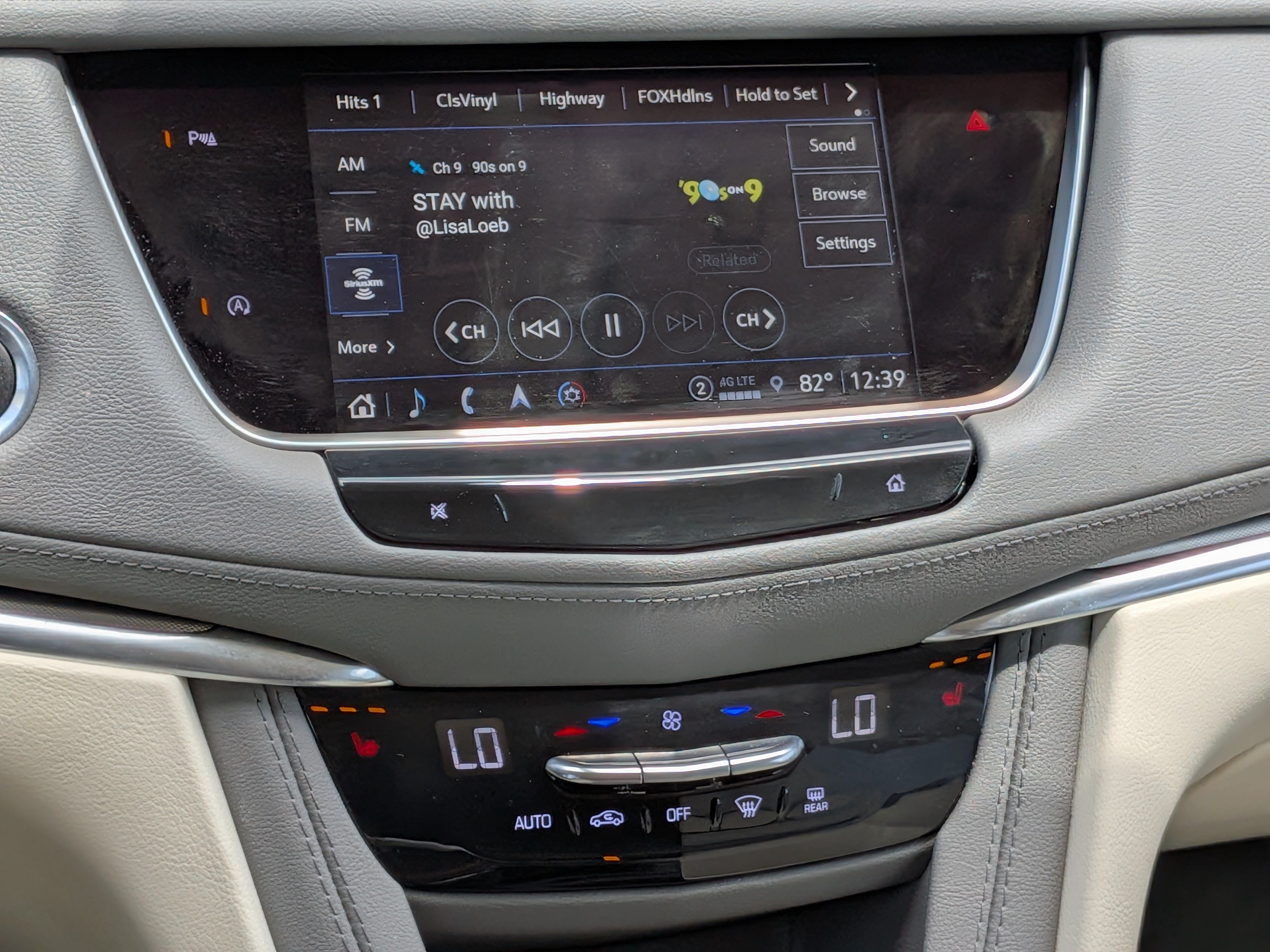 Certified 2023 Cadillac XT5 Premium Luxury FWD image 19