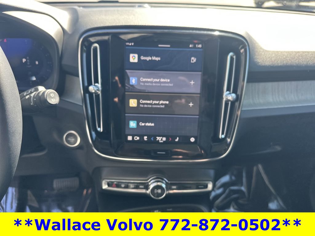 Used 2025 Volvo XC40 B5 Core image 24