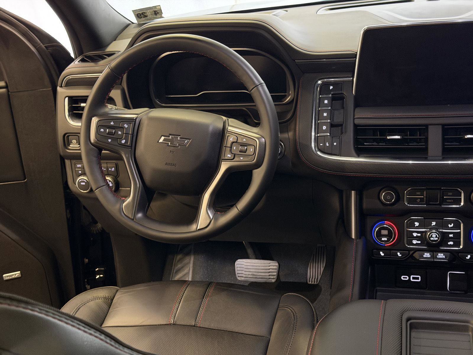 Used 2024 Chevrolet Suburban RST w/ Luxury Package image 20