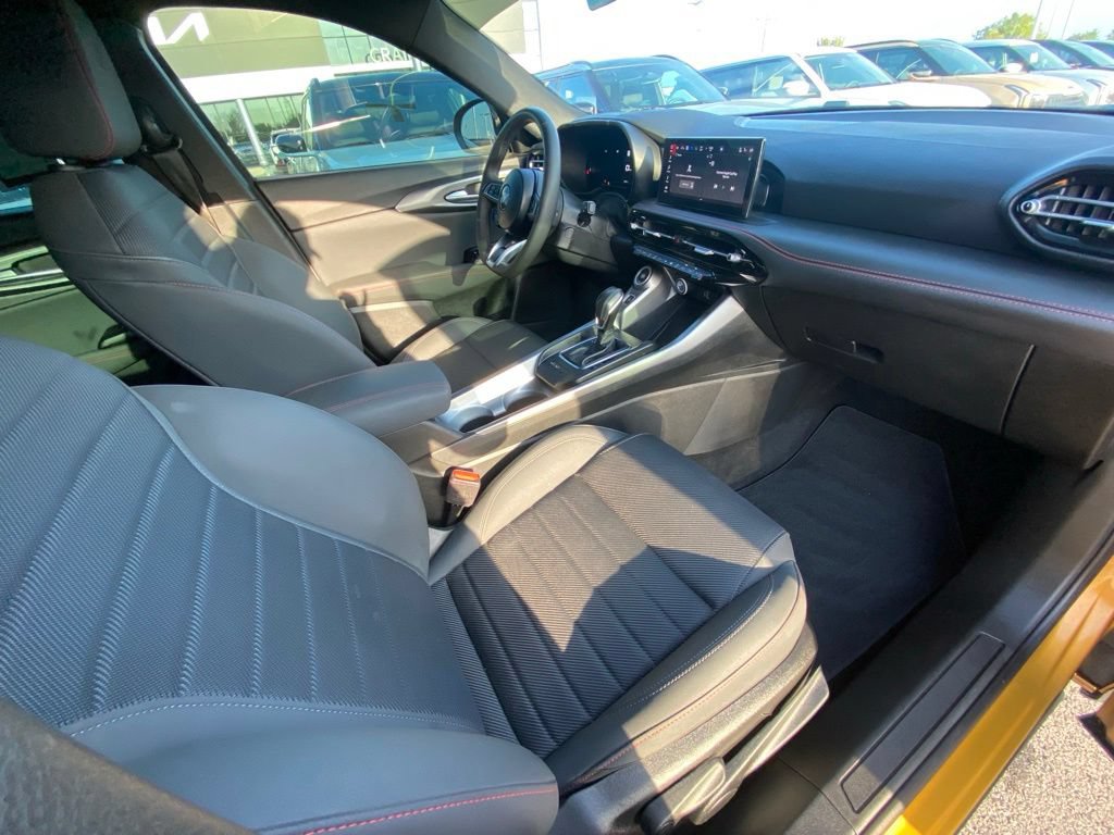 Used 2024 Dodge Hornet GT w/ GT Blacktop Package AWD/4WD image 28