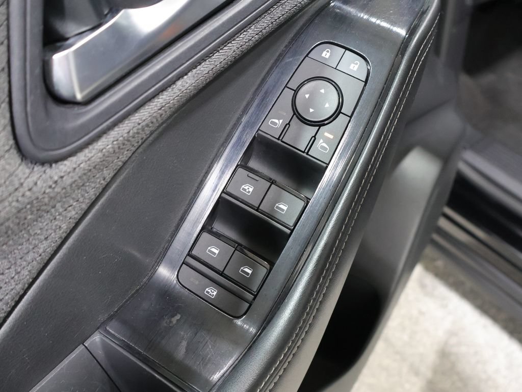Used 2023 Nissan Rogue SV AWD/4WD image 14