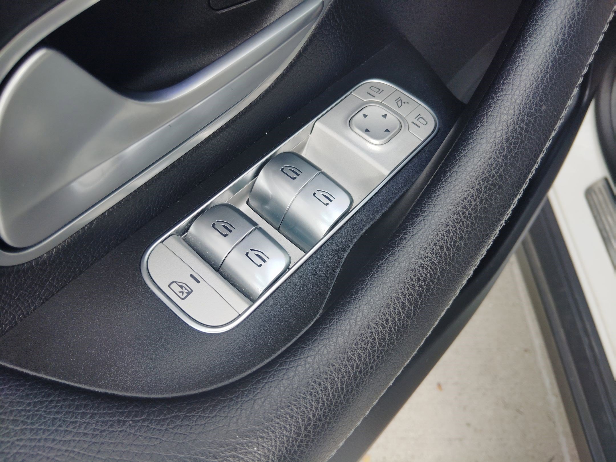 Certified 2024 Mercedes-Benz GLE 350 GLE 350 image 25