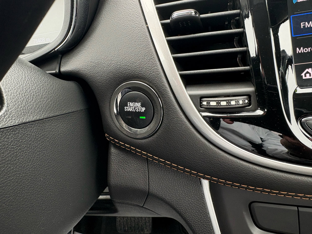 Used 2020 Chevrolet Trax LT w/ LT Convenience Package image 30