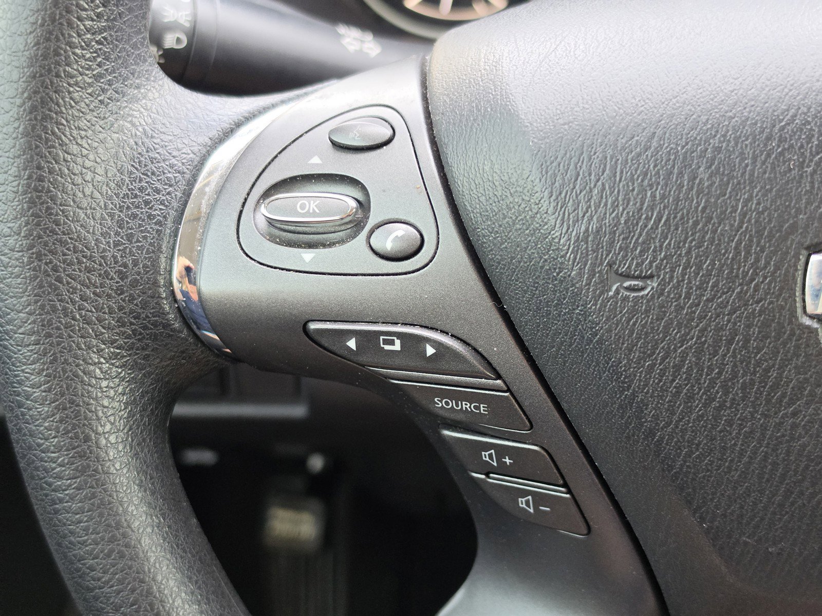 Used 2021 Nissan Murano S FWD image 16