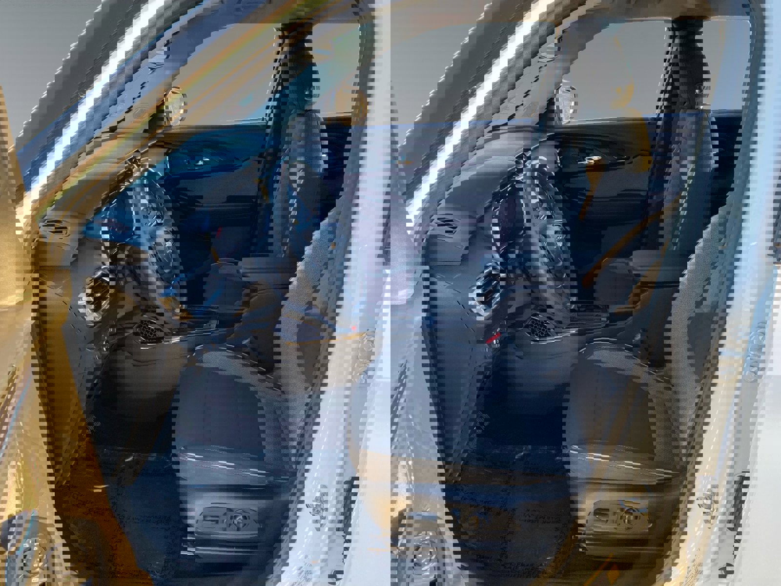 Used 2023 Chevrolet TrailBlazer LT w/ Convenience Package image 9