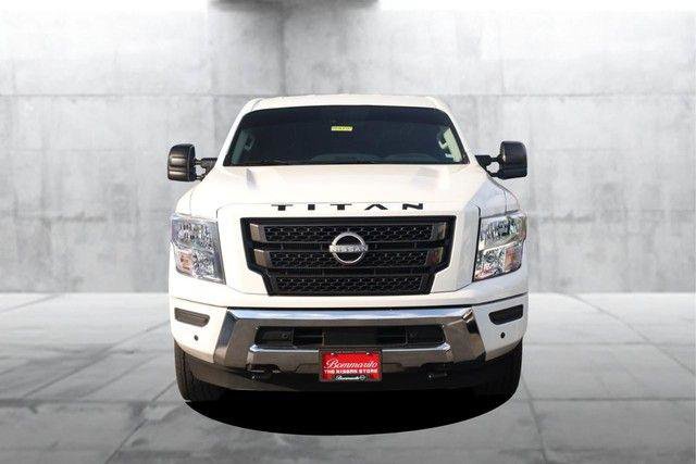 Used 2024 Nissan Titan SV w/ SV Convenience Package AWD/4WD image 4