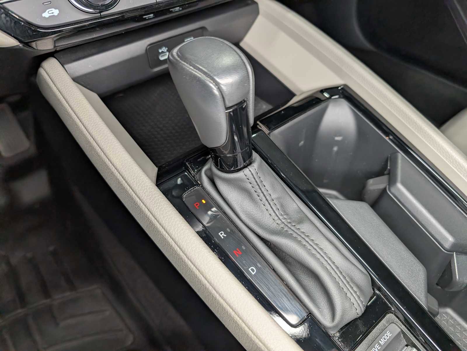 Used 2024 Honda Accord EX-L image 29