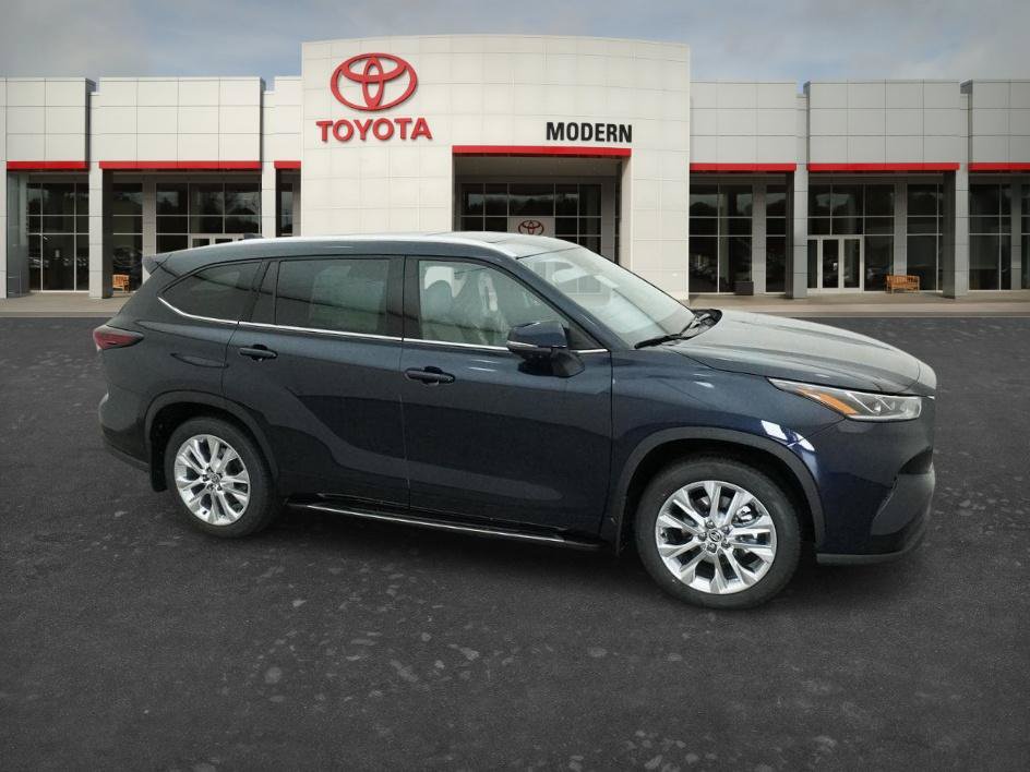 New 2026 Toyota Highlander Limited AWD/4WD image 12