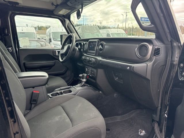 Used 2023 Jeep Wrangler Unlimited AWD/4WD image 9