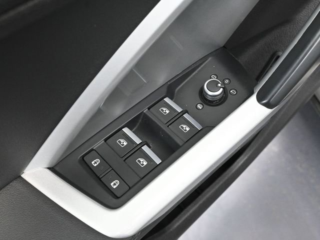 Used 2022 Audi Q3 2.0T Premium image 19