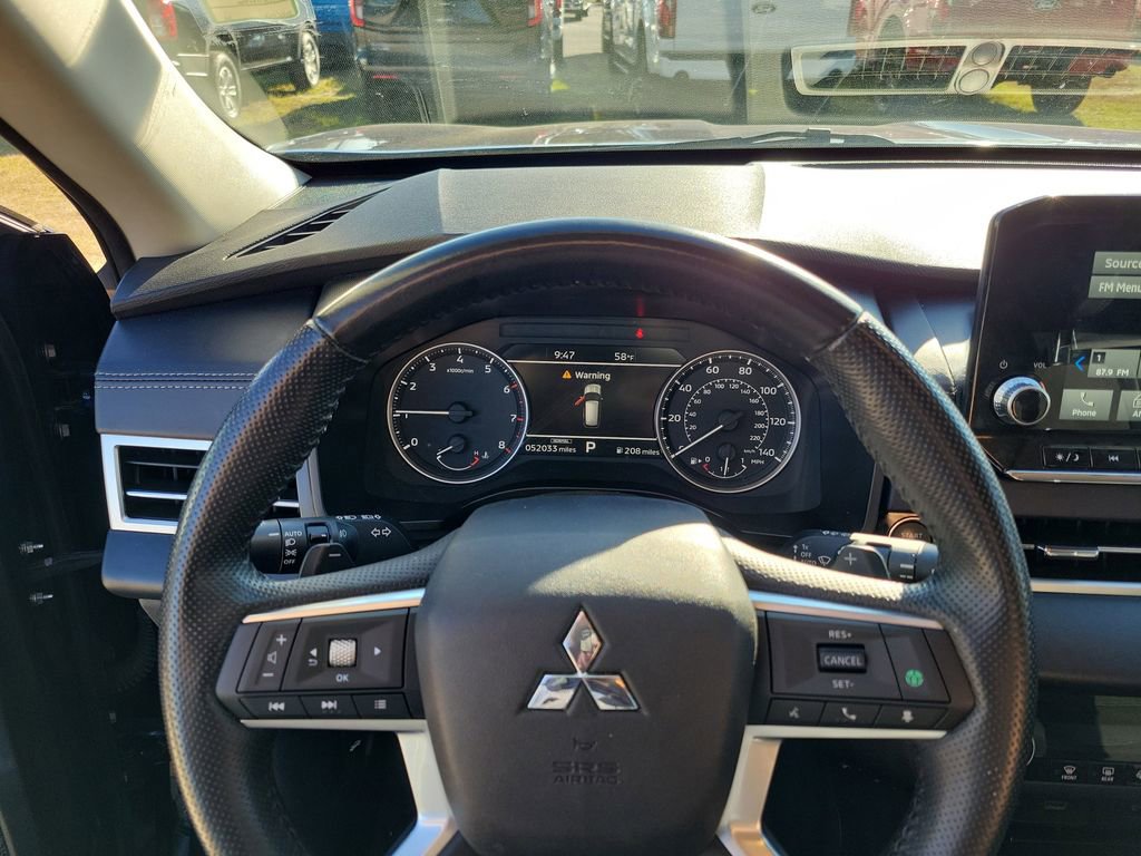 Used 2024 Mitsubishi Outlander SE image 20