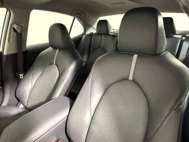 Used 2022 Toyota Camry XSE image 32