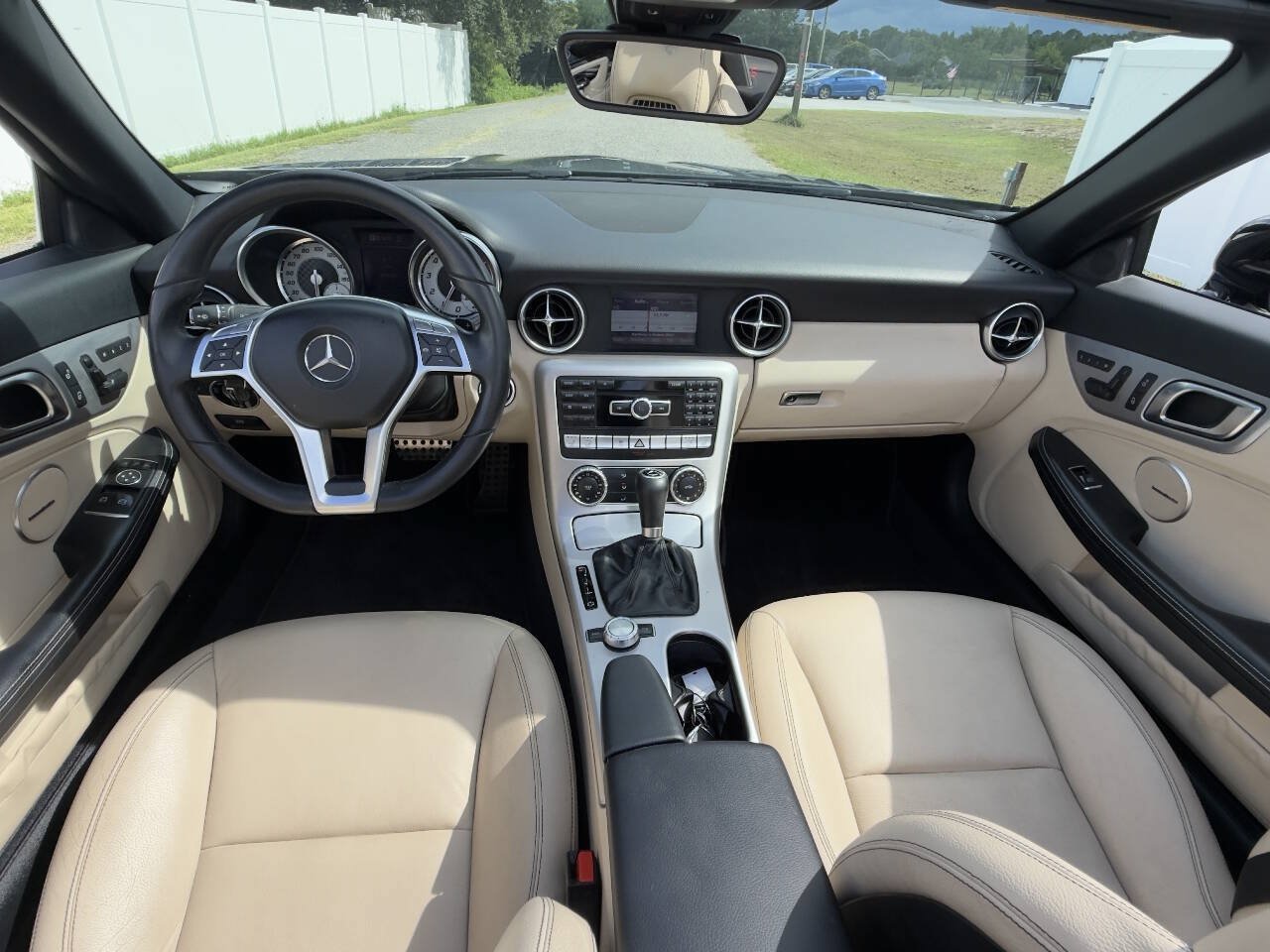 Used 2013 Mercedes-Benz SLK 250 image 10