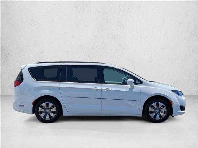 Used 2018 Chrysler Pacifica Limited w/ Advanced Safetytec Group FWD image 4