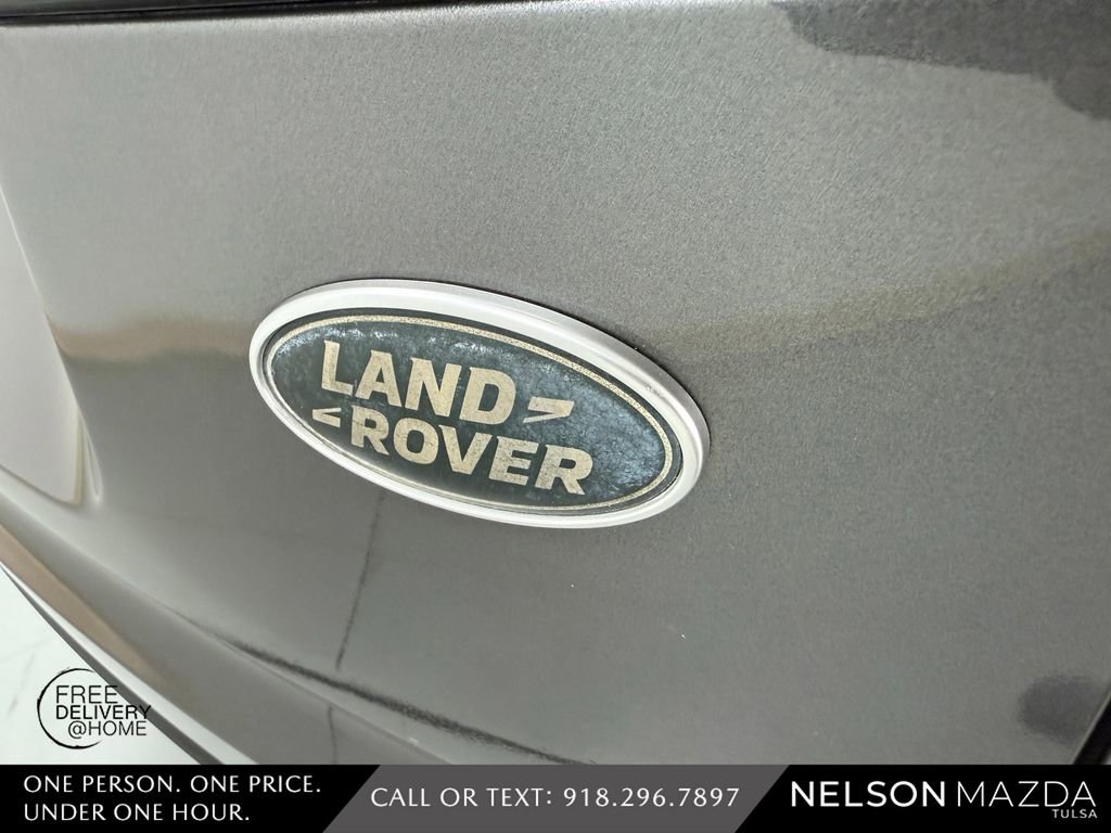 Used 2018 Land Rover Range Rover Velar R-Dynamic HSE AWD/4WD image 15