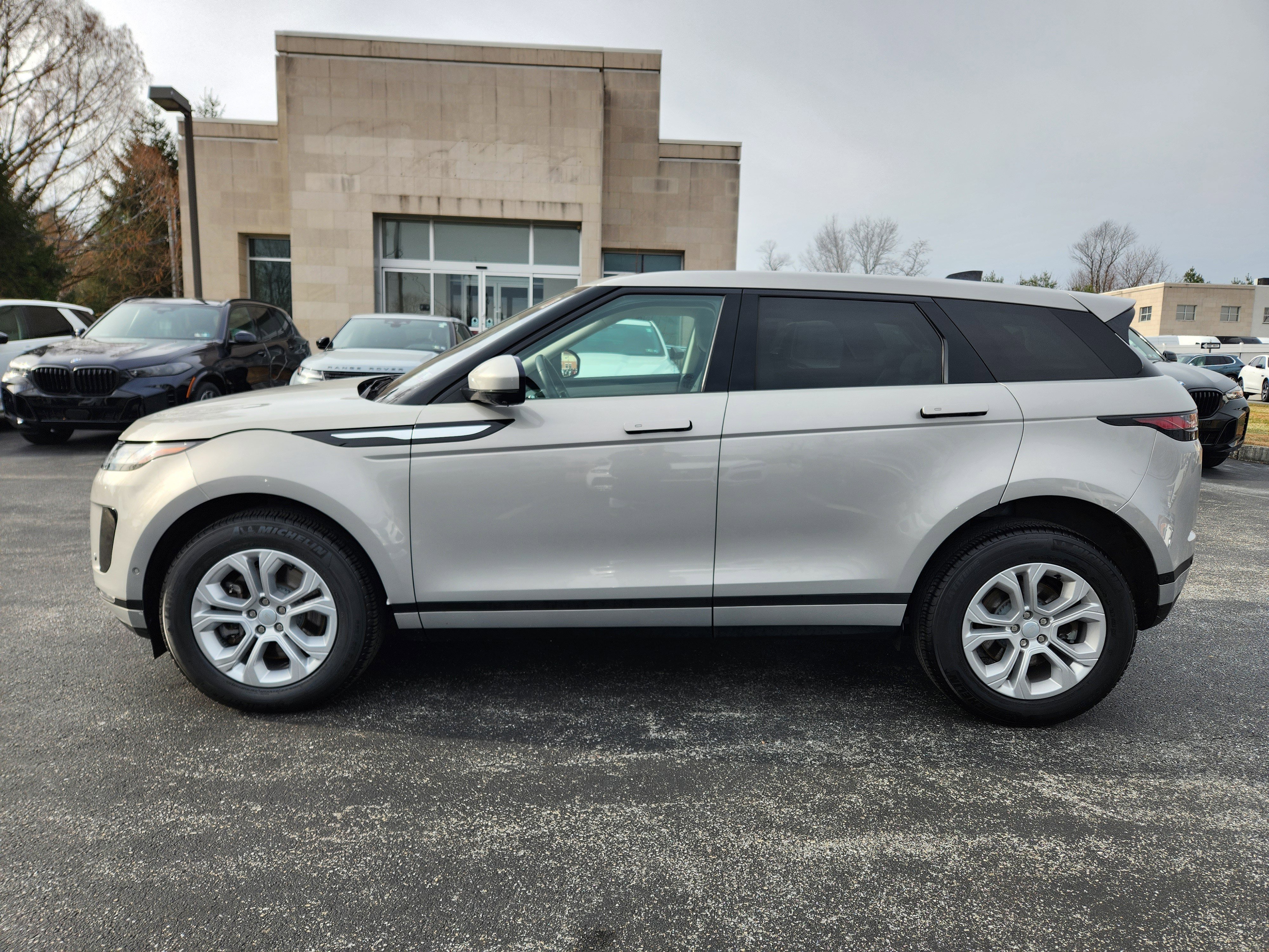 Used 2021 Land Rover Range Rover Evoque S image 5