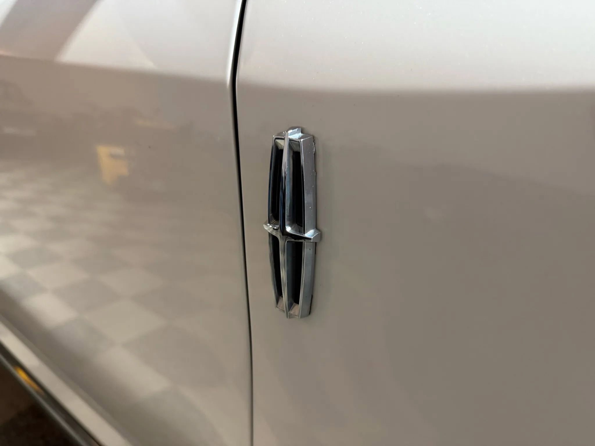 Used 2014 Lincoln MKX AWD w/ Equipment Group 102A image 7