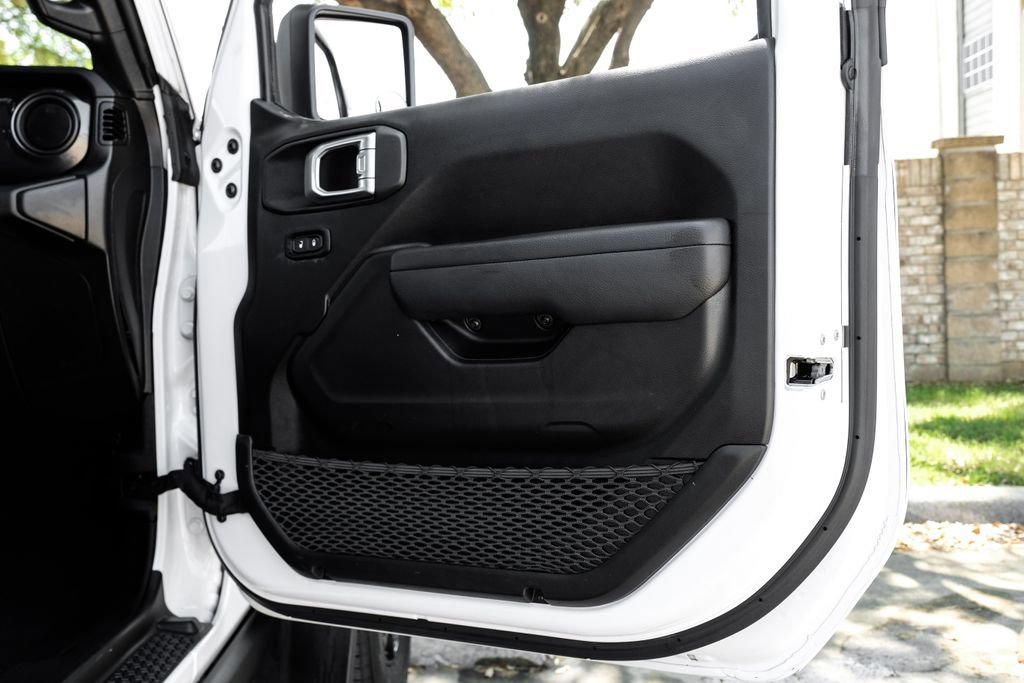 Used 2022 Jeep Gladiator Sport image 54