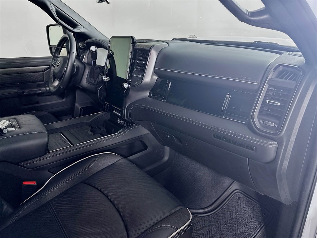 Used 2025 RAM 2500 Limited image 31