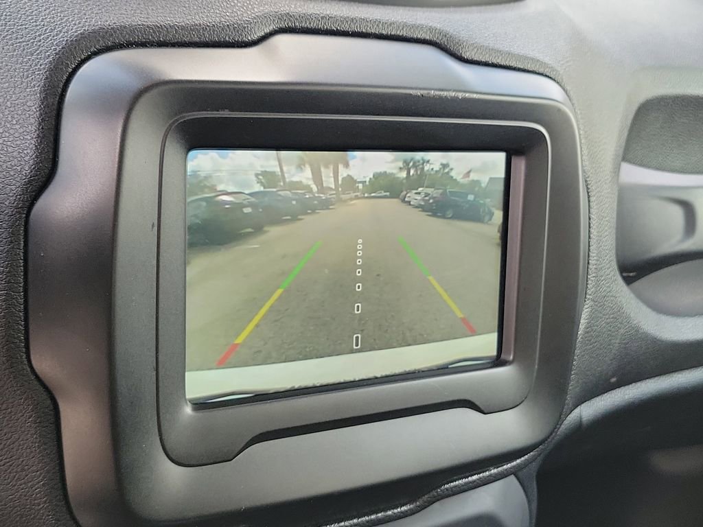 Used 2019 Jeep Renegade Latitude w/ Popular Equipment Group FWD image 26