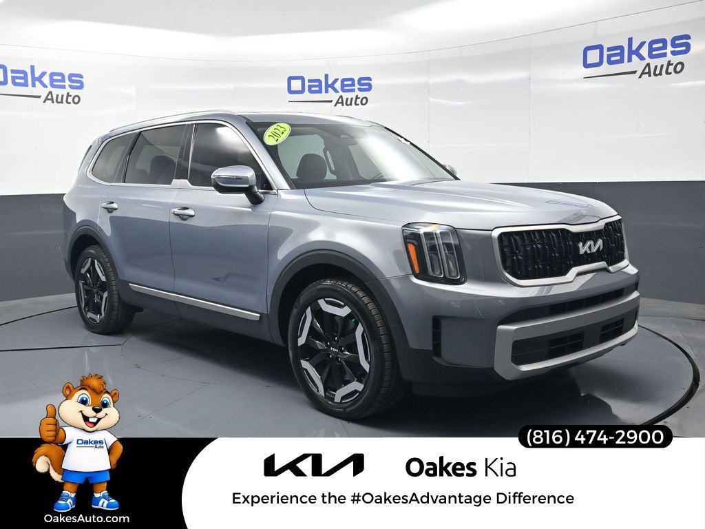 Certified 2023 Kia Telluride EX w/ EX Captain's Chair Package