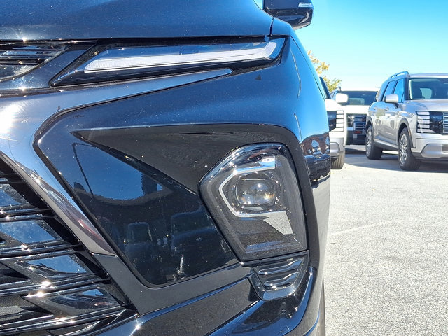 Used 2025 Chevrolet Blazer RS w/ Driver Confidence II Package image 8