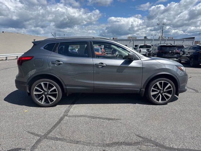 Certified 2017 Nissan Rogue Sport SL w/ SL Premium Package AWD/4WD image 4