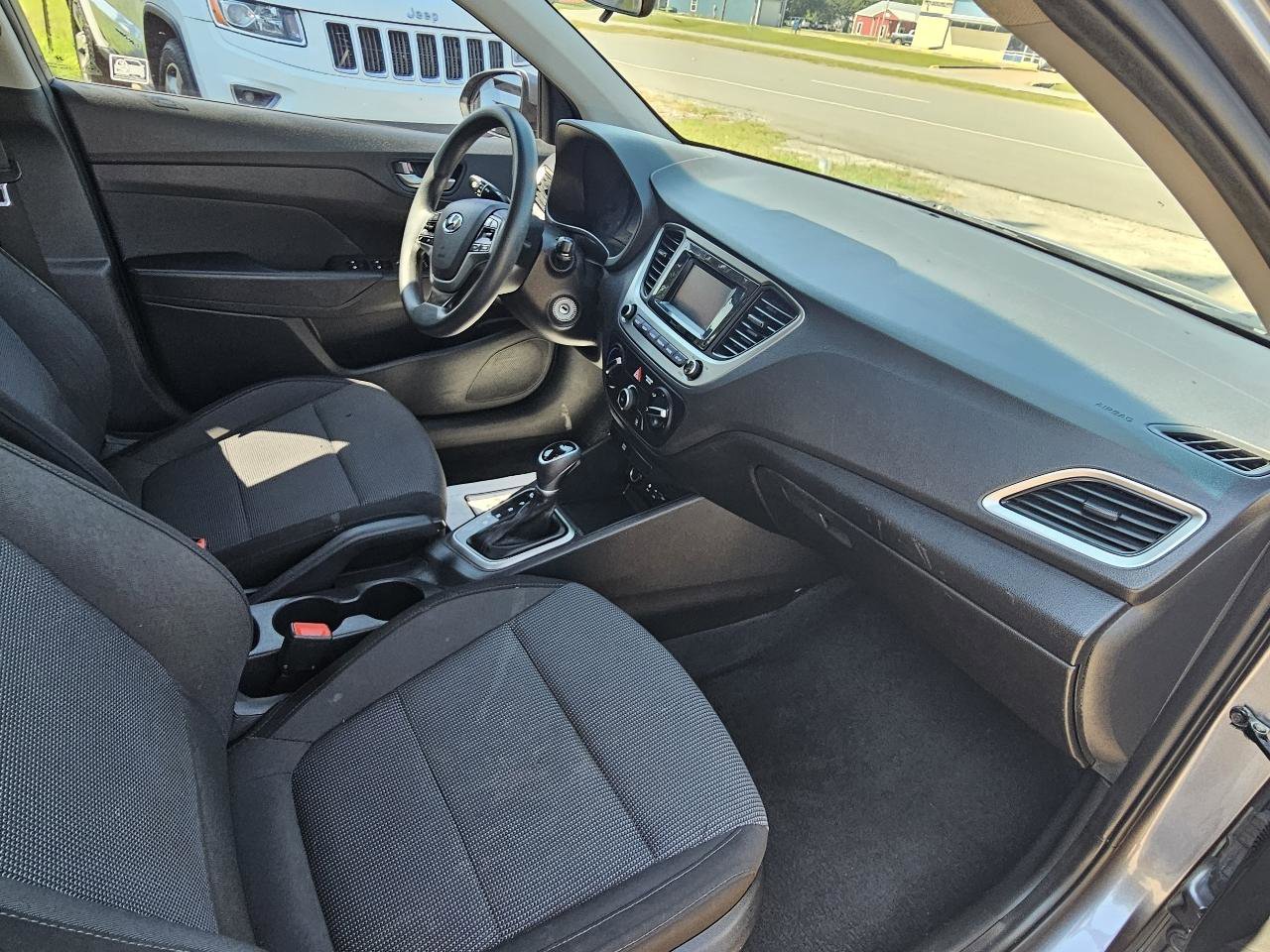 Used 2019 Hyundai Accent SE FWD image 15