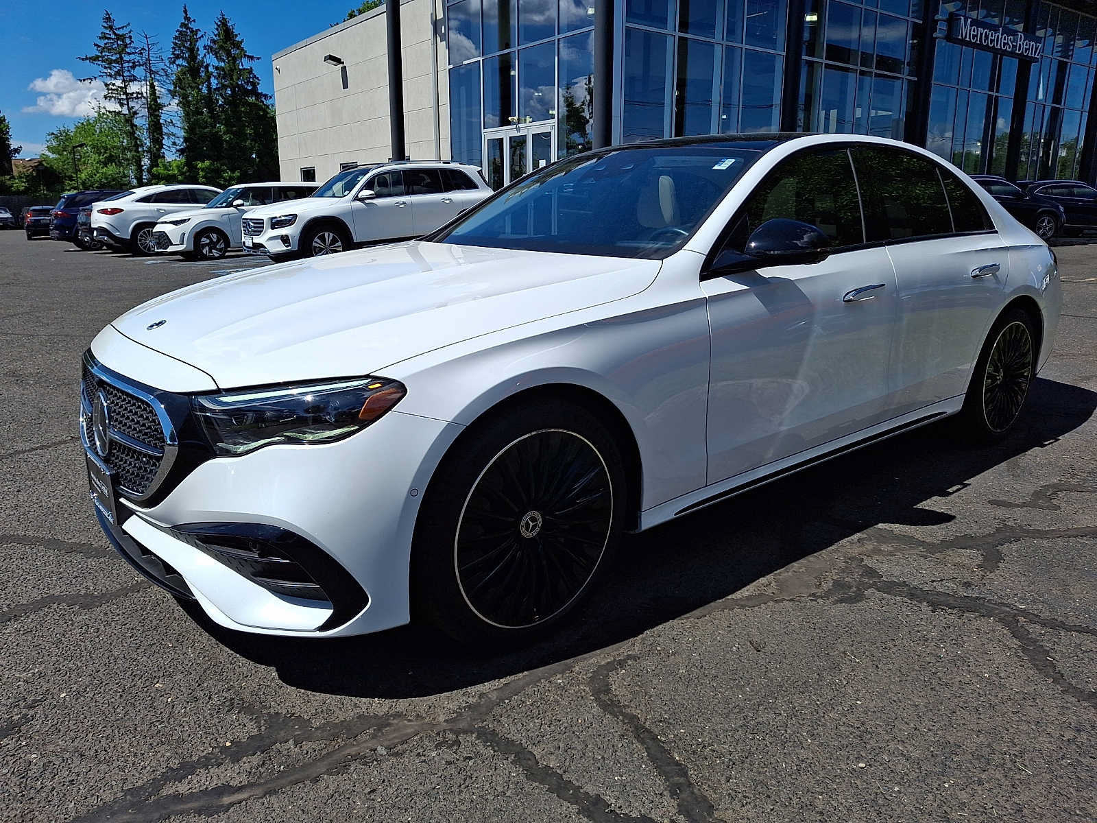 Certified 2024 Mercedes-Benz E 350 4MATIC Sedan image 3
