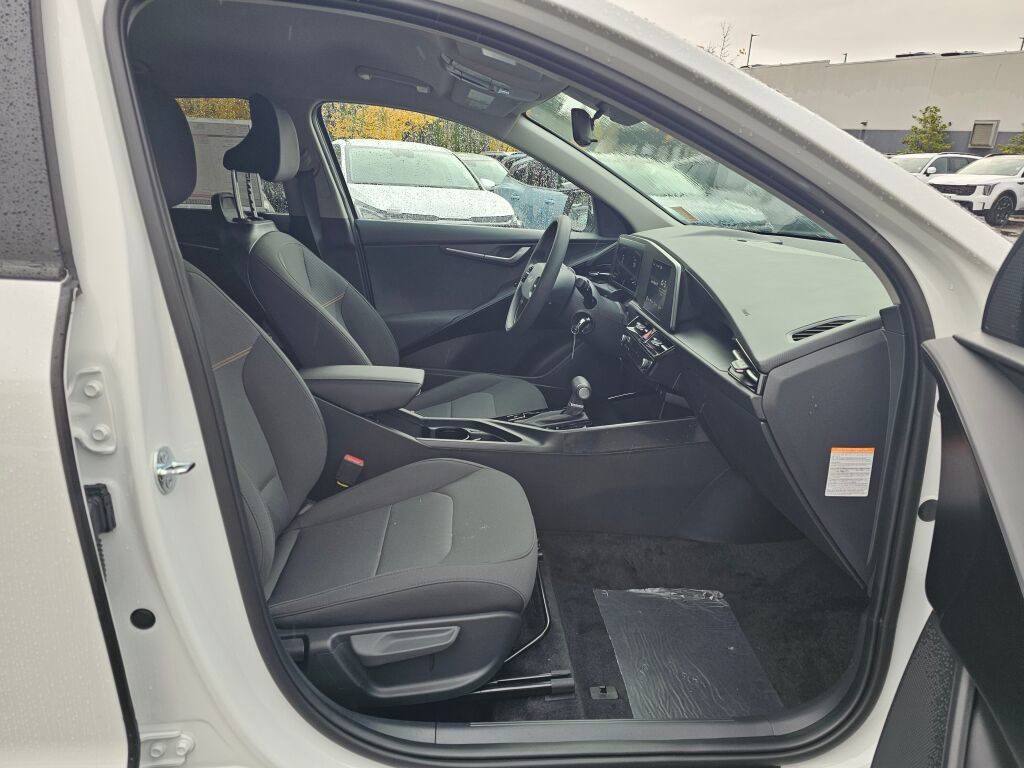 New 2026 Kia Niro LX FWD image 29