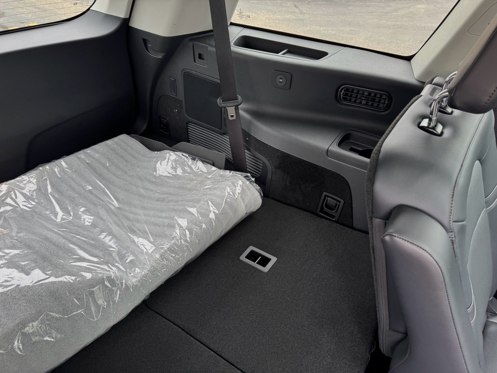 New 2025 Lincoln Aviator AWD w/ Jet Appearance Package image 22