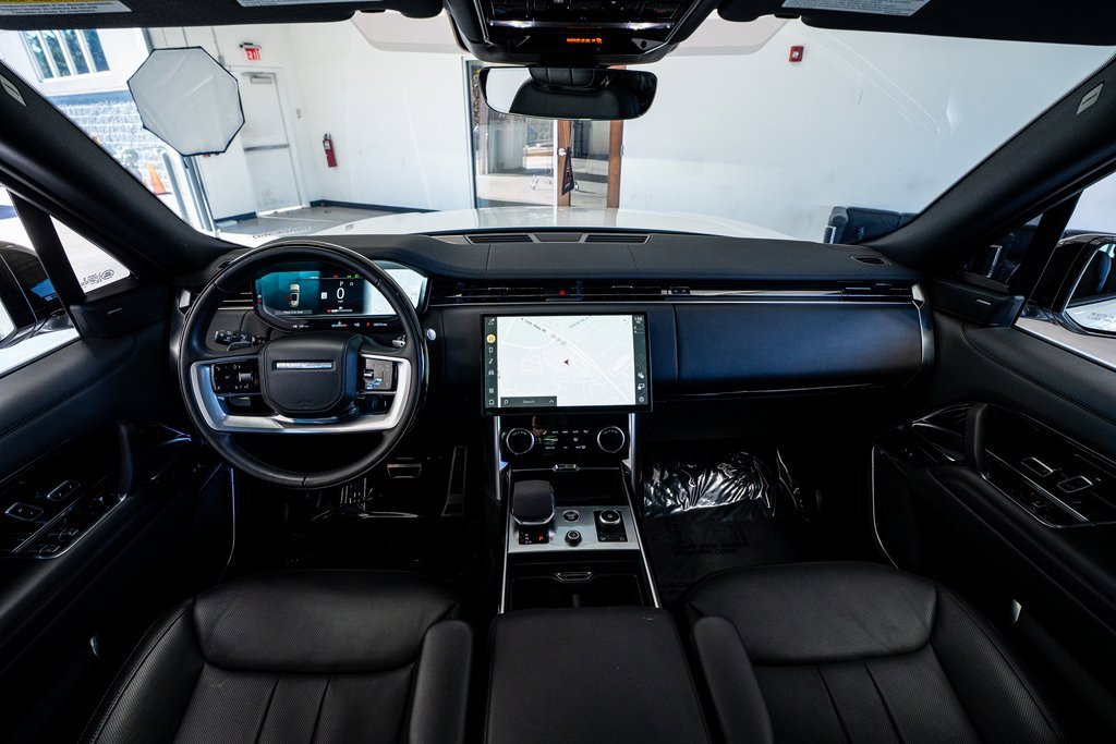 Used 2023 Land Rover Range Rover SE image 59
