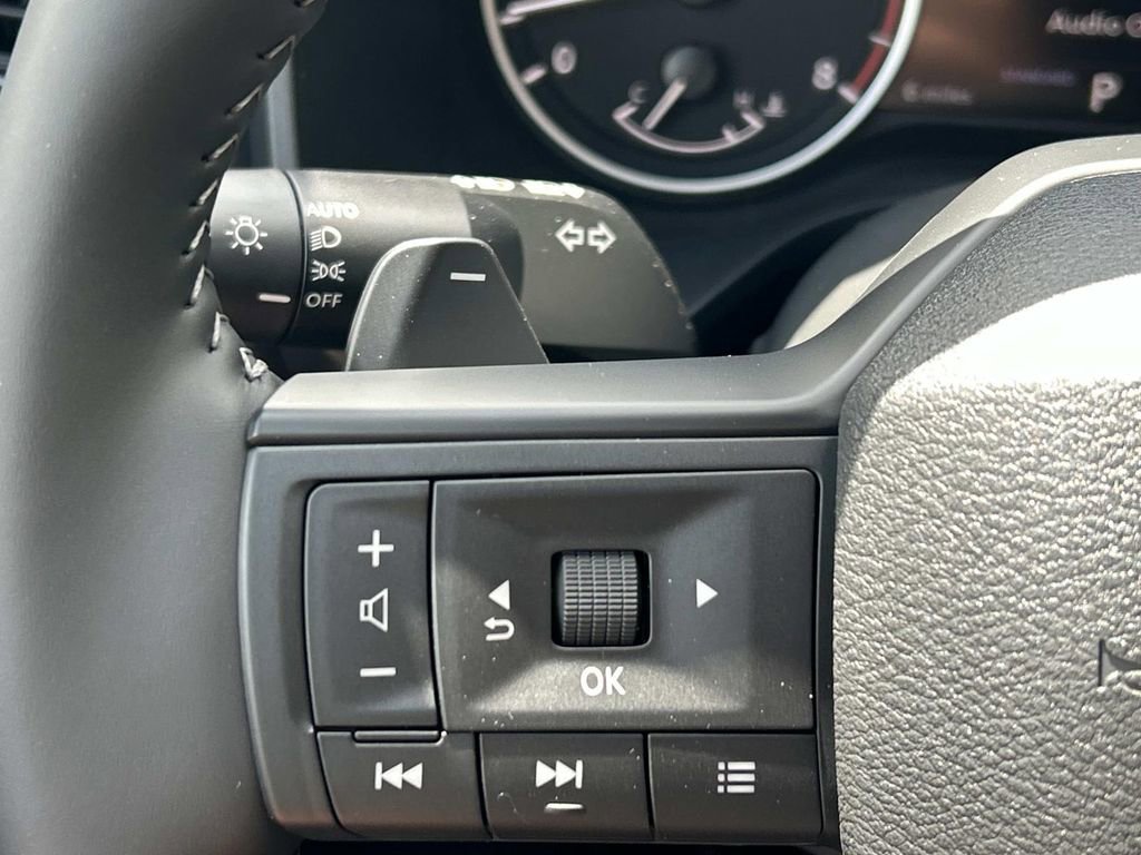 New 2026 Nissan Rogue SV FWD image 28