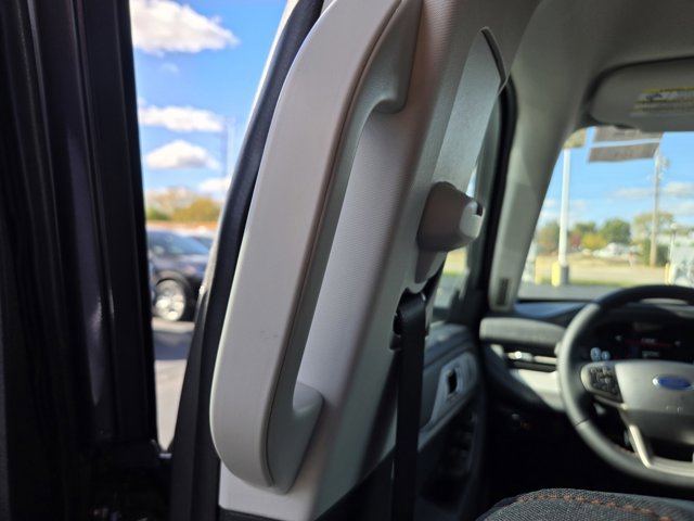 New 2026 Ford Explorer Active image 23