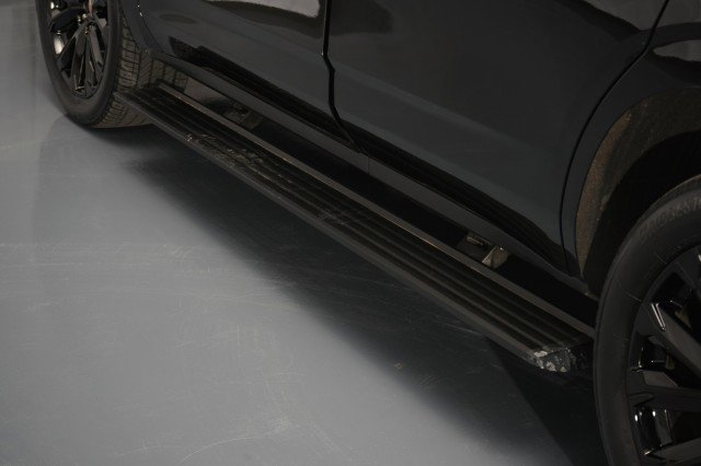 Used 2025 Chevrolet Tahoe High Country image 21