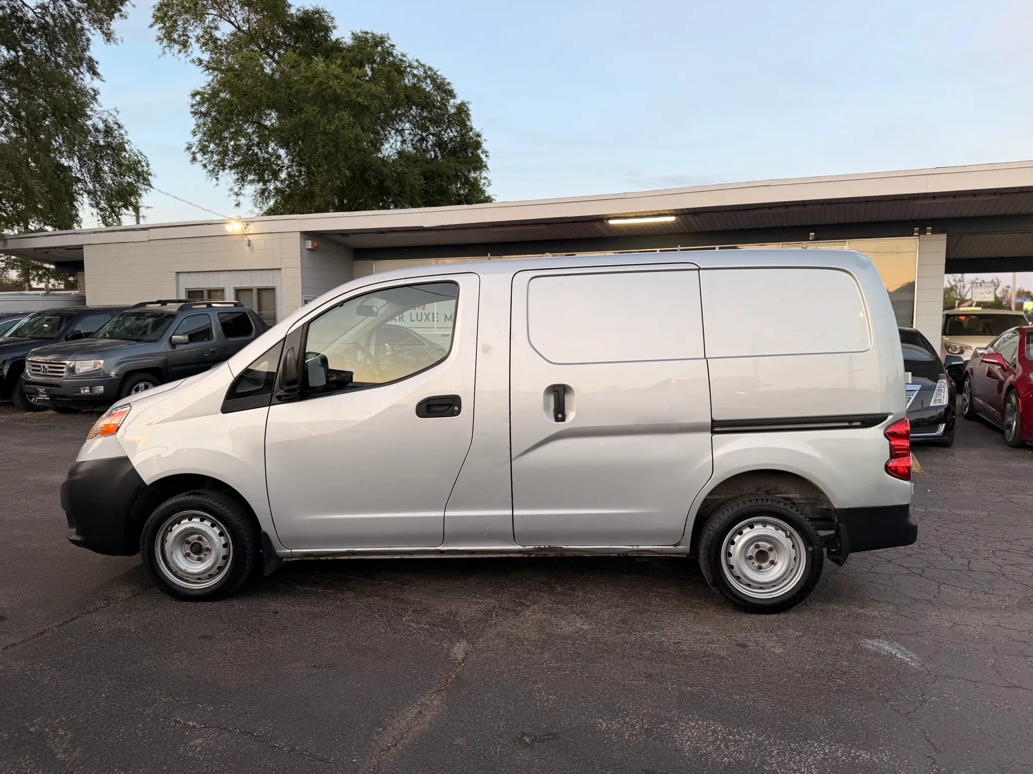 Used 2015 Nissan NV200 S w/ Back Door Glass Package FWD image 7