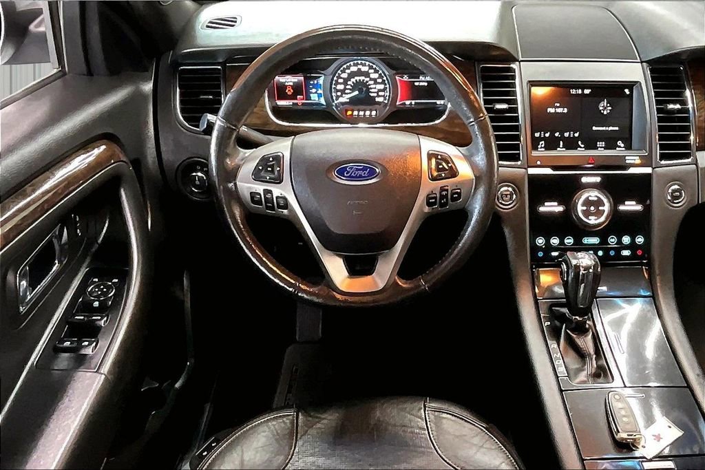 Used 2018 Ford Taurus Limited FWD image 8