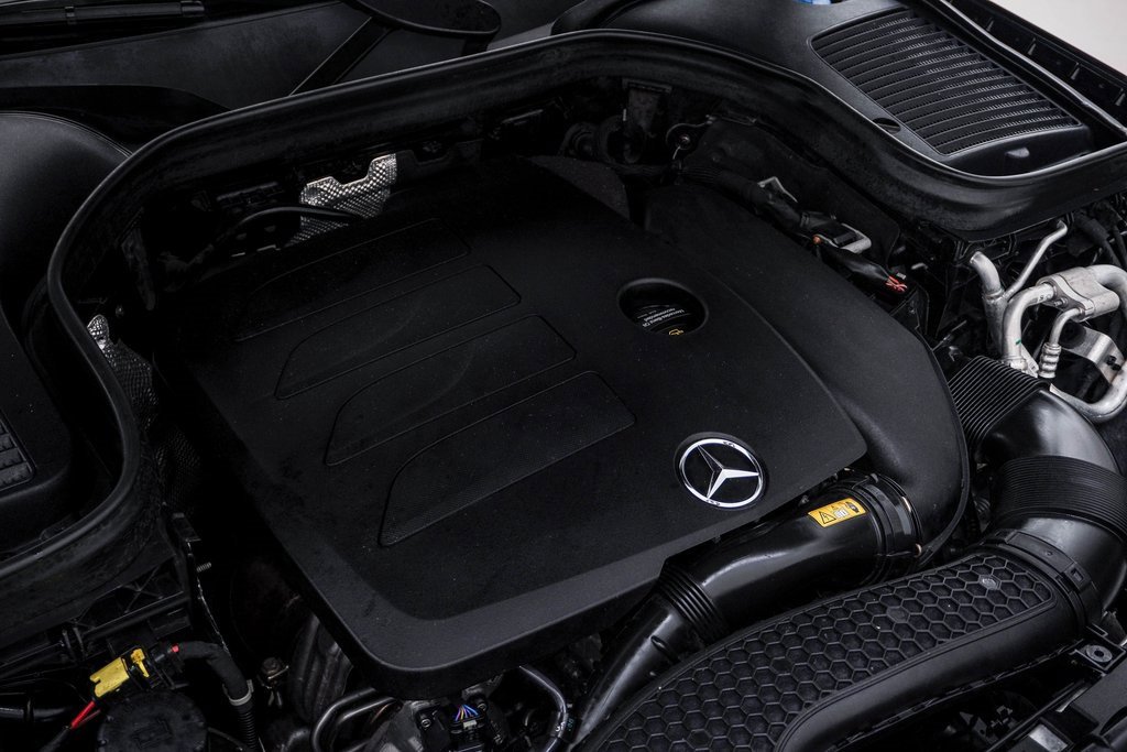 Used 2021 Mercedes-Benz GLC 300 GLC 300 image 29