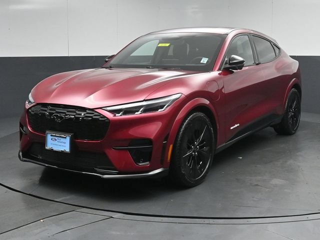 Certified 2025 Ford Mustang Mach-E GT AWD/4WD image 3