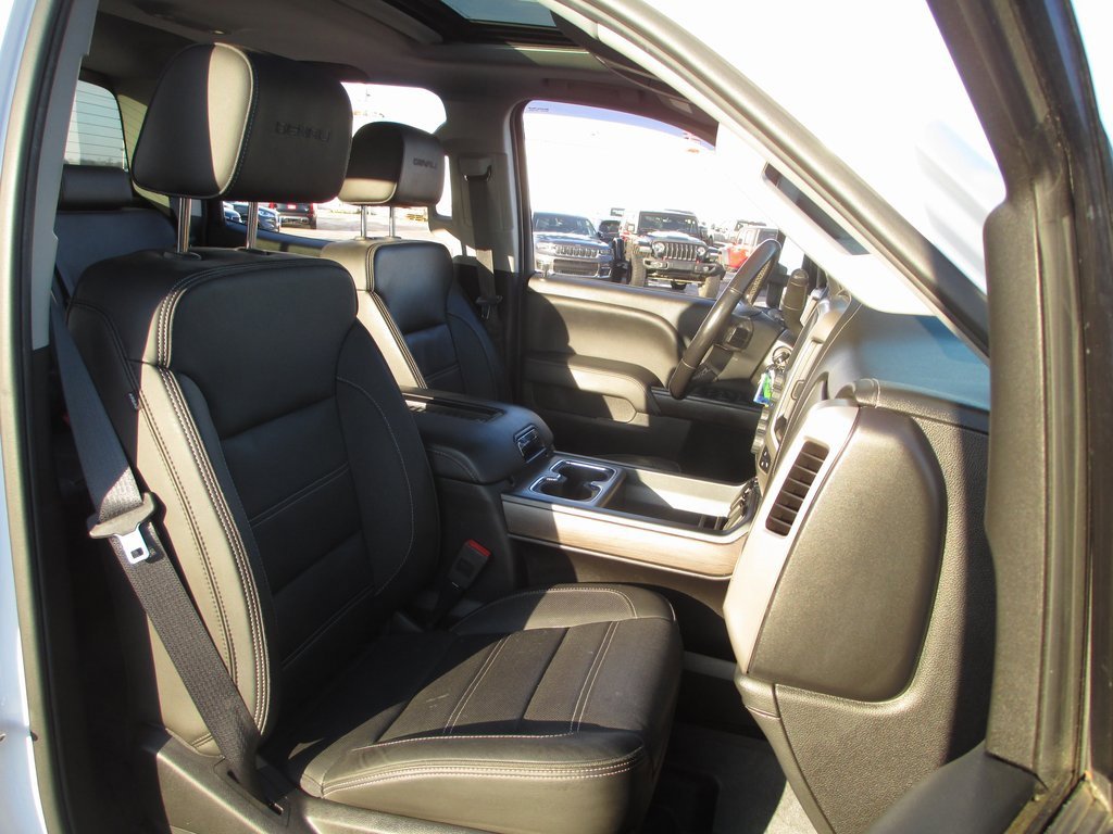 Used 2018 GMC Sierra 3500 Denali w/ Duramax Plus Package image 23