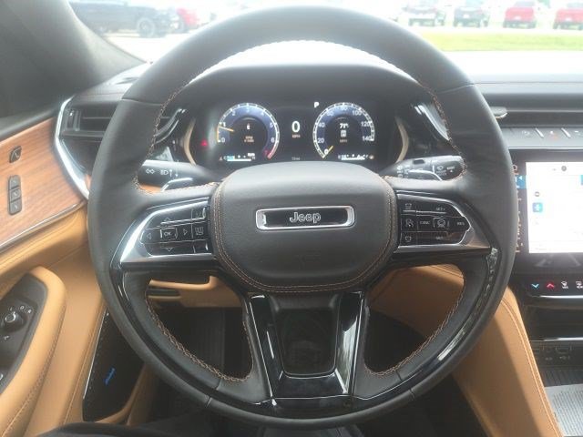 New 2027 Jeep Grand Cherokee Summit AWD/4WD image 10